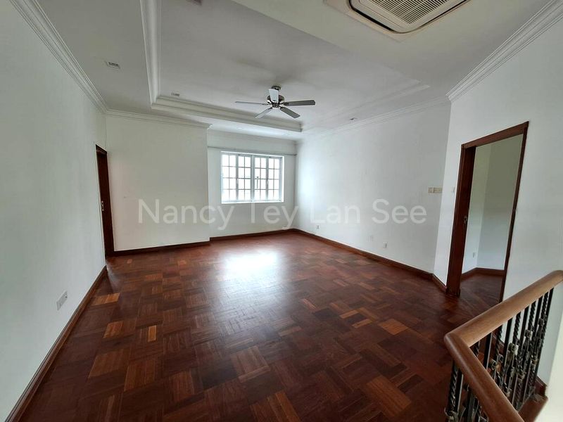 5 Bed Bungalow (Landed) for Sale in  Lewis Road - Image 7